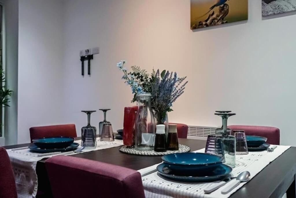 Photo of Others in London Borough of Hounslow