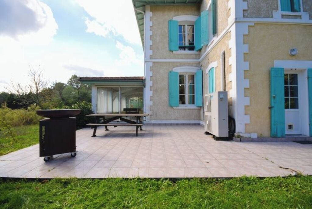 Photo of Outdoor in Sabres