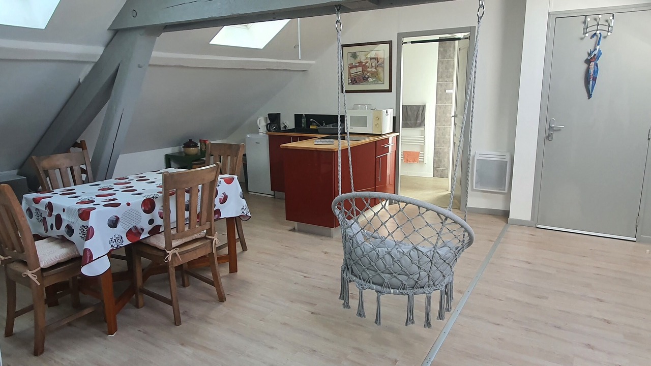 Photo of Others in Ep 21 - Saint-Paul