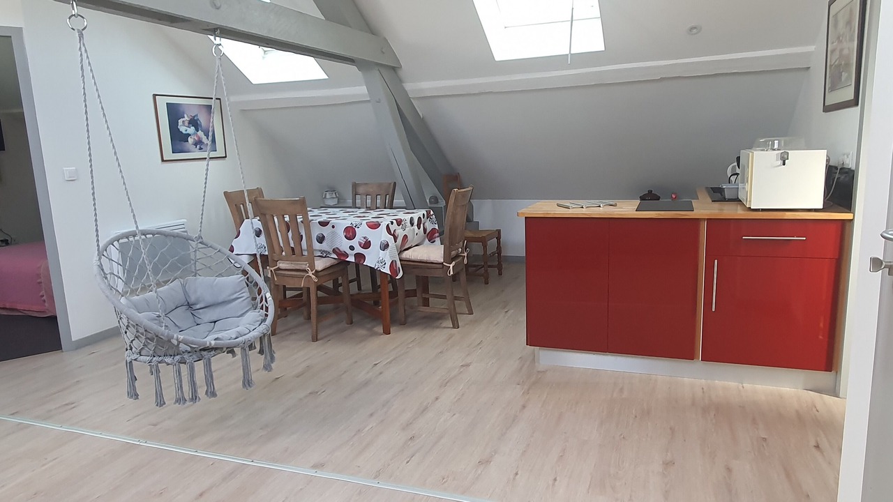 Photo of Others in Ep 21 - Saint-Paul