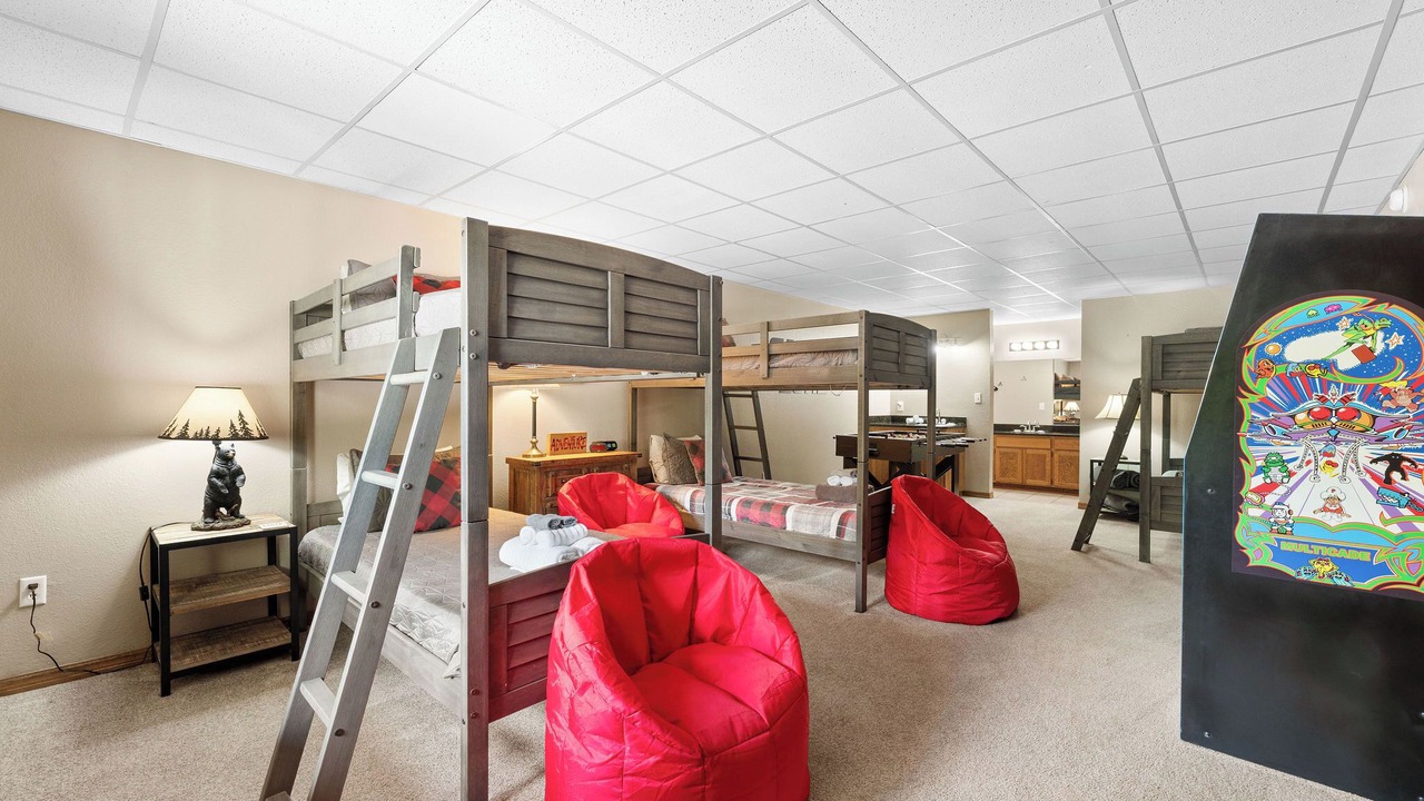 Photo of Bedroom in Branson West