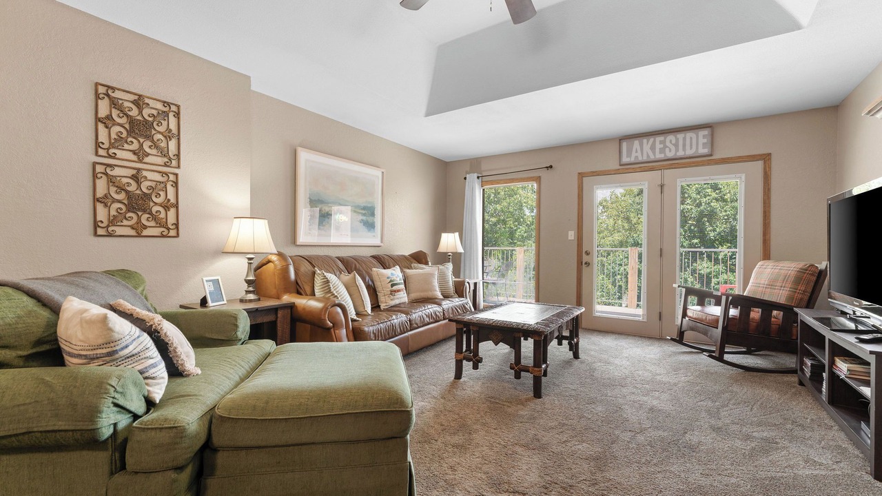 Photo of Livingroom in Branson West