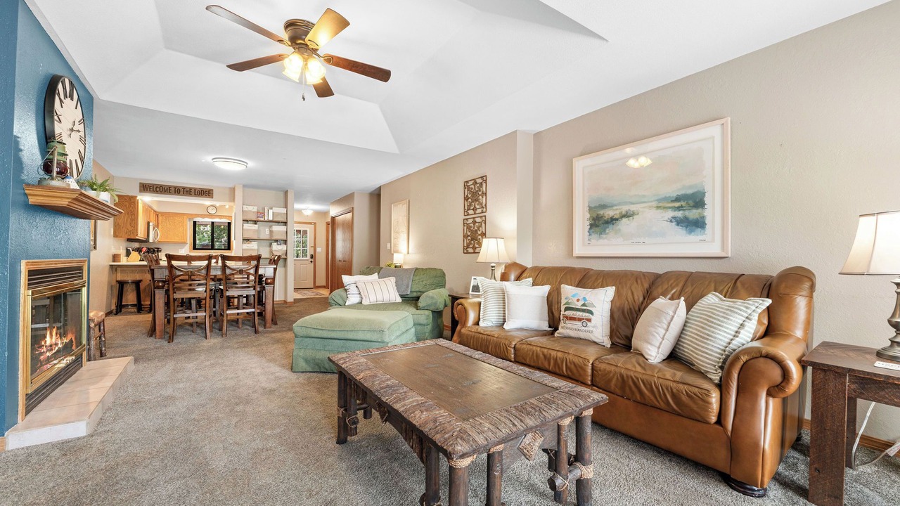 Photo of Livingroom in Branson West