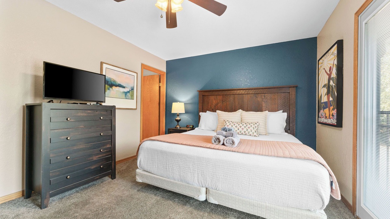 Photo of Bedroom in Branson West
