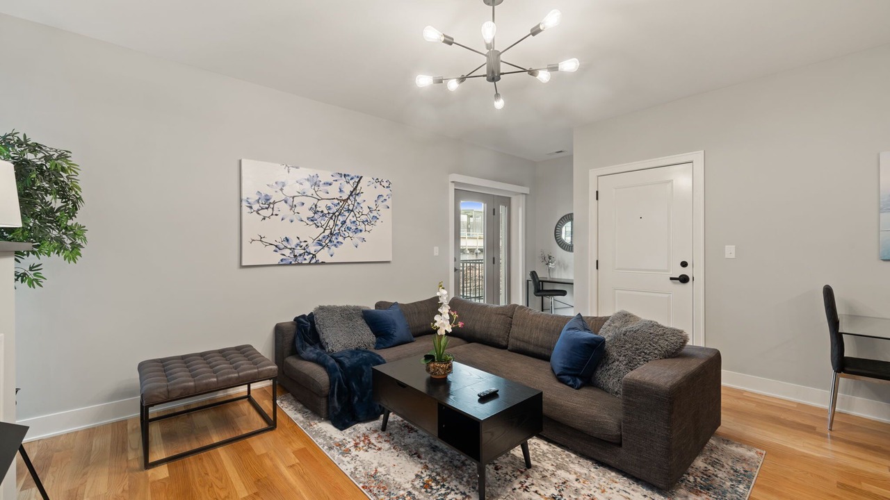 Photo of Livingroom in Heart of Chicago