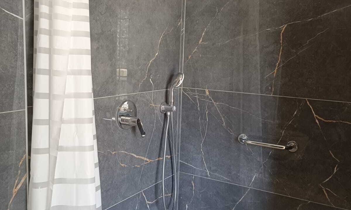 Photo of Bathroom in Lagrasse