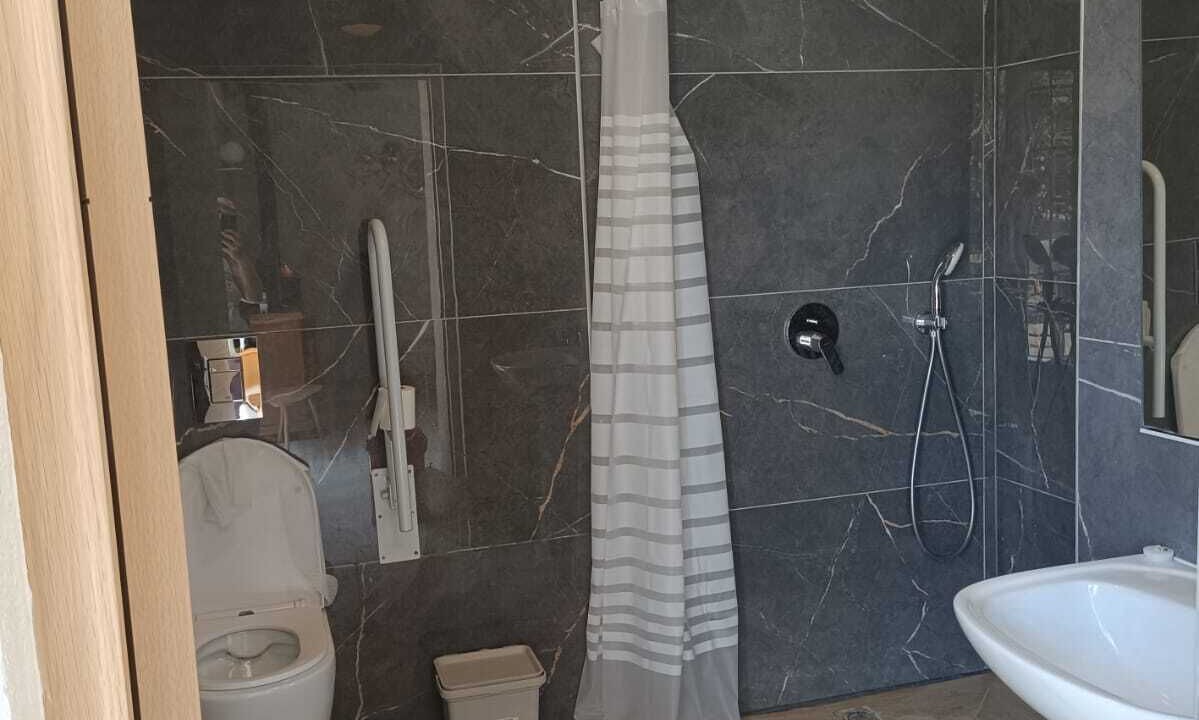 Photo of Bathroom in Lagrasse