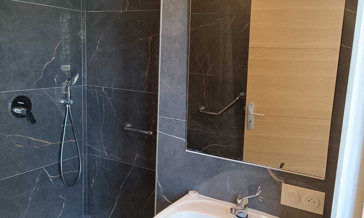 Photo of Bathroom in Lagrasse