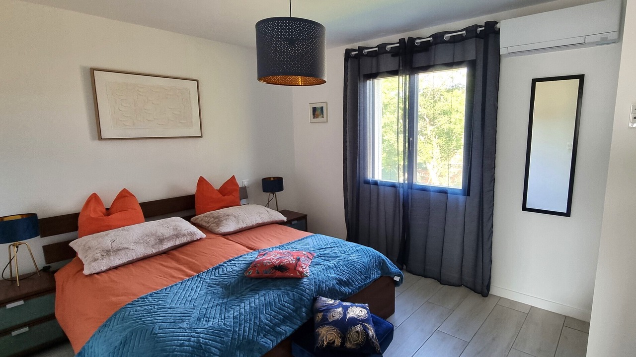 Photo of Bedroom in Saint-Julien-du-Serre