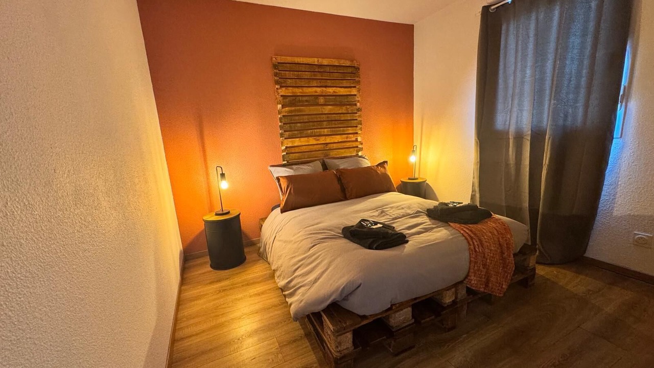 Photo of Bedroom in Foix