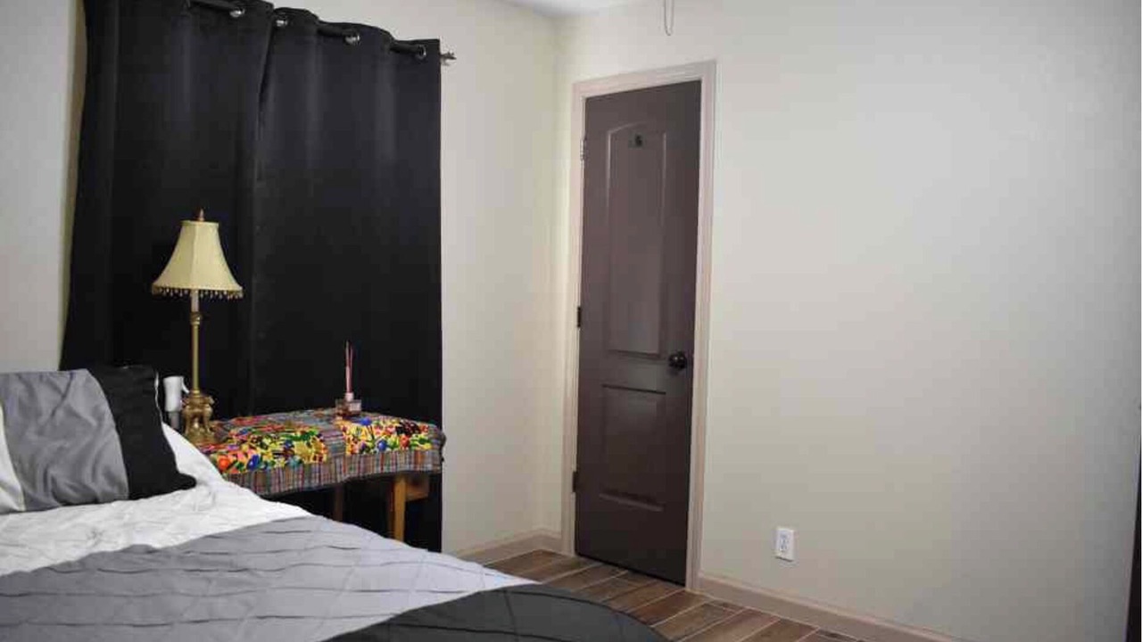 Photo of Bedroom in Alvin
