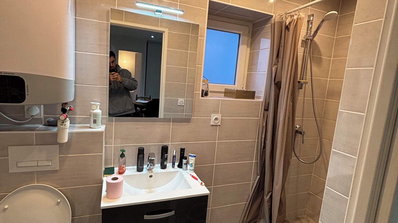 Photo of Bathroom in Grigny