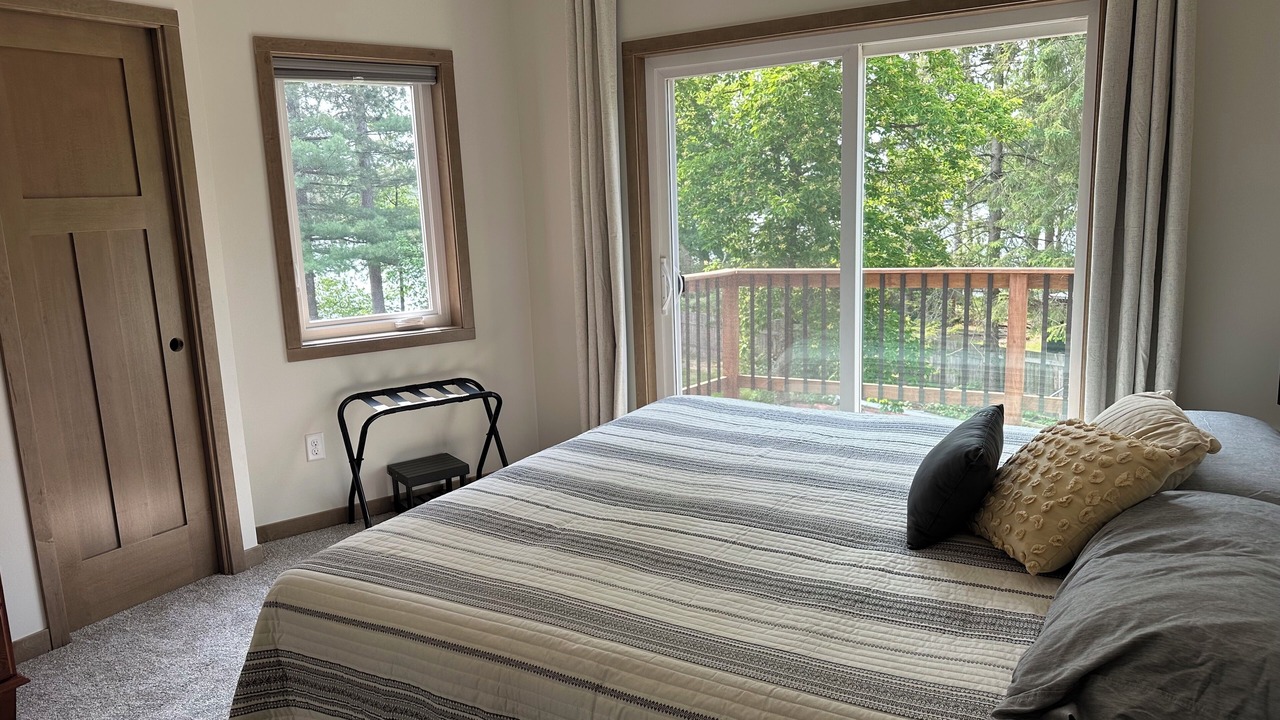 Photo of Bedroom in Holcombe
