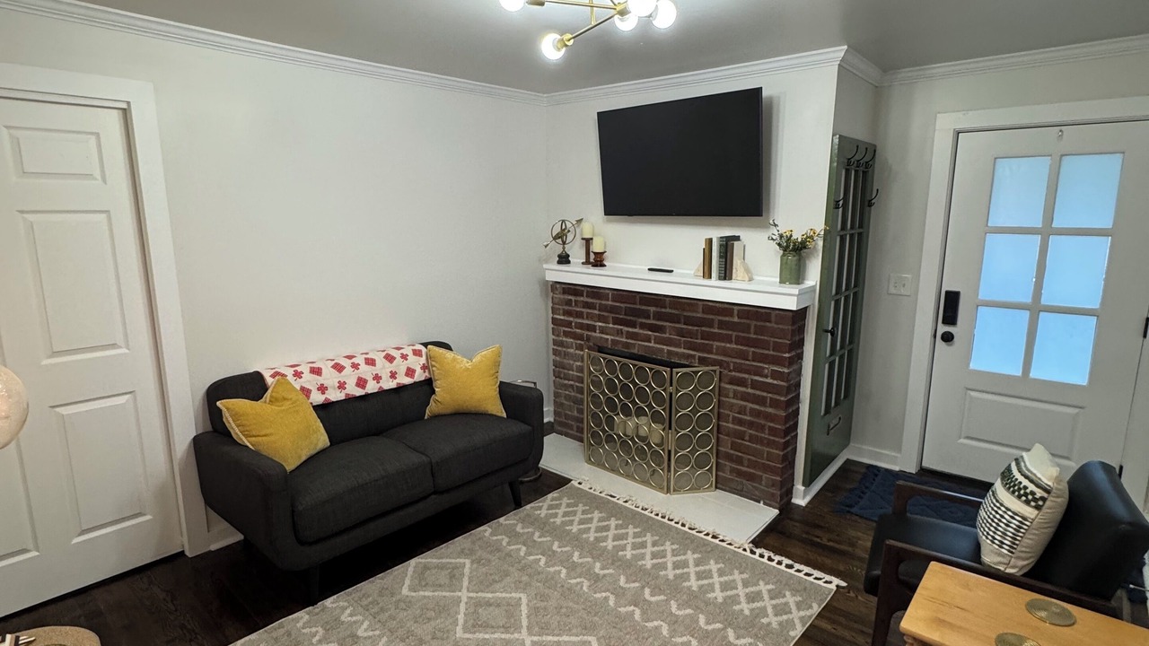 Photo of Livingroom in Lee's Summit