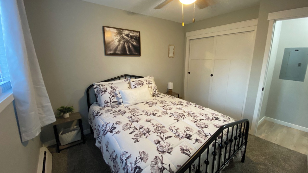 Photo of Bedroom in Cedar Rapids