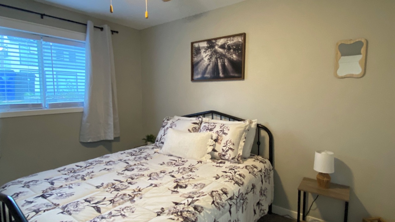 Photo of Bedroom in Cedar Rapids