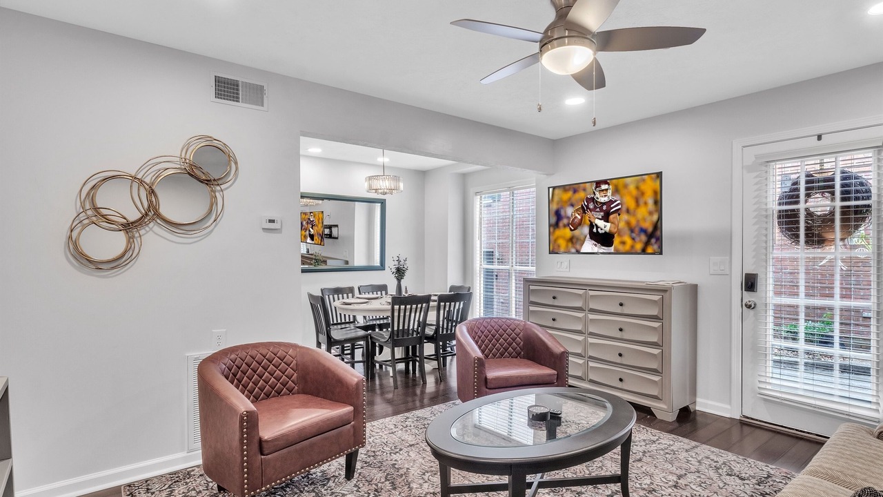 Photo of Livingroom in Starkville