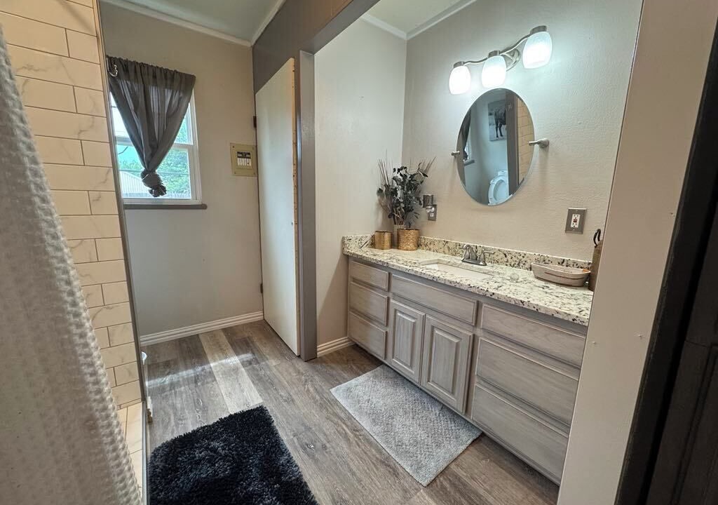Photo of Bathroom in Stinnett