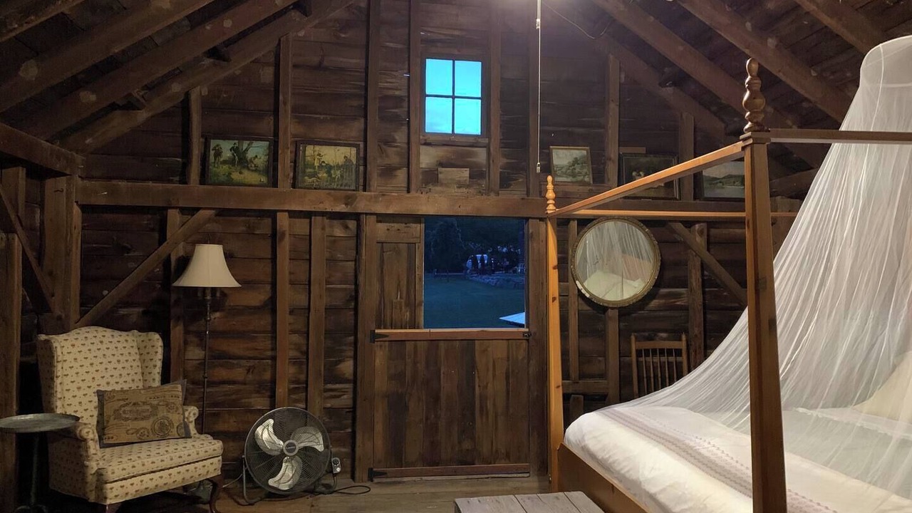 Photo of Bedroom in Climax
