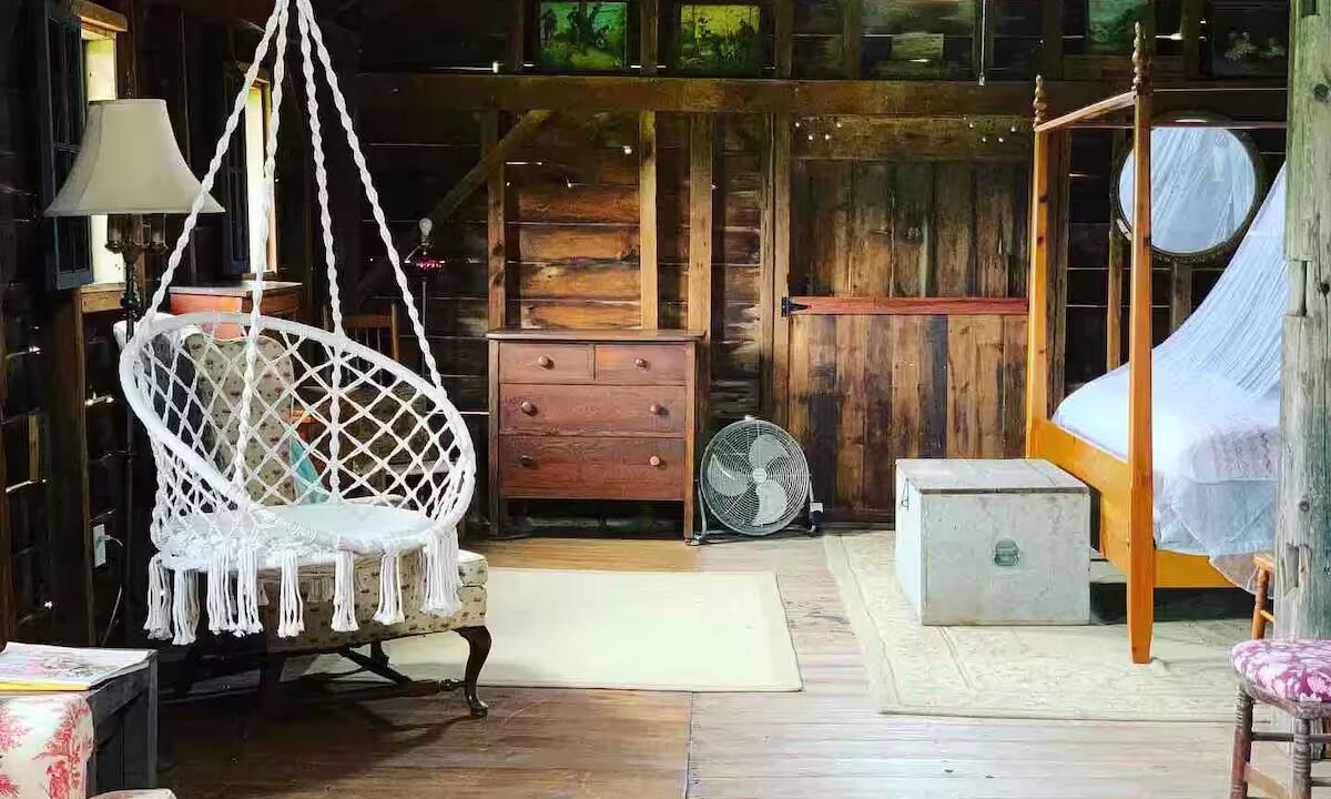 Photo of Bedroom in Climax