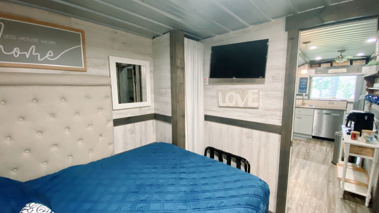 Photo of Bedroom in Scottsboro