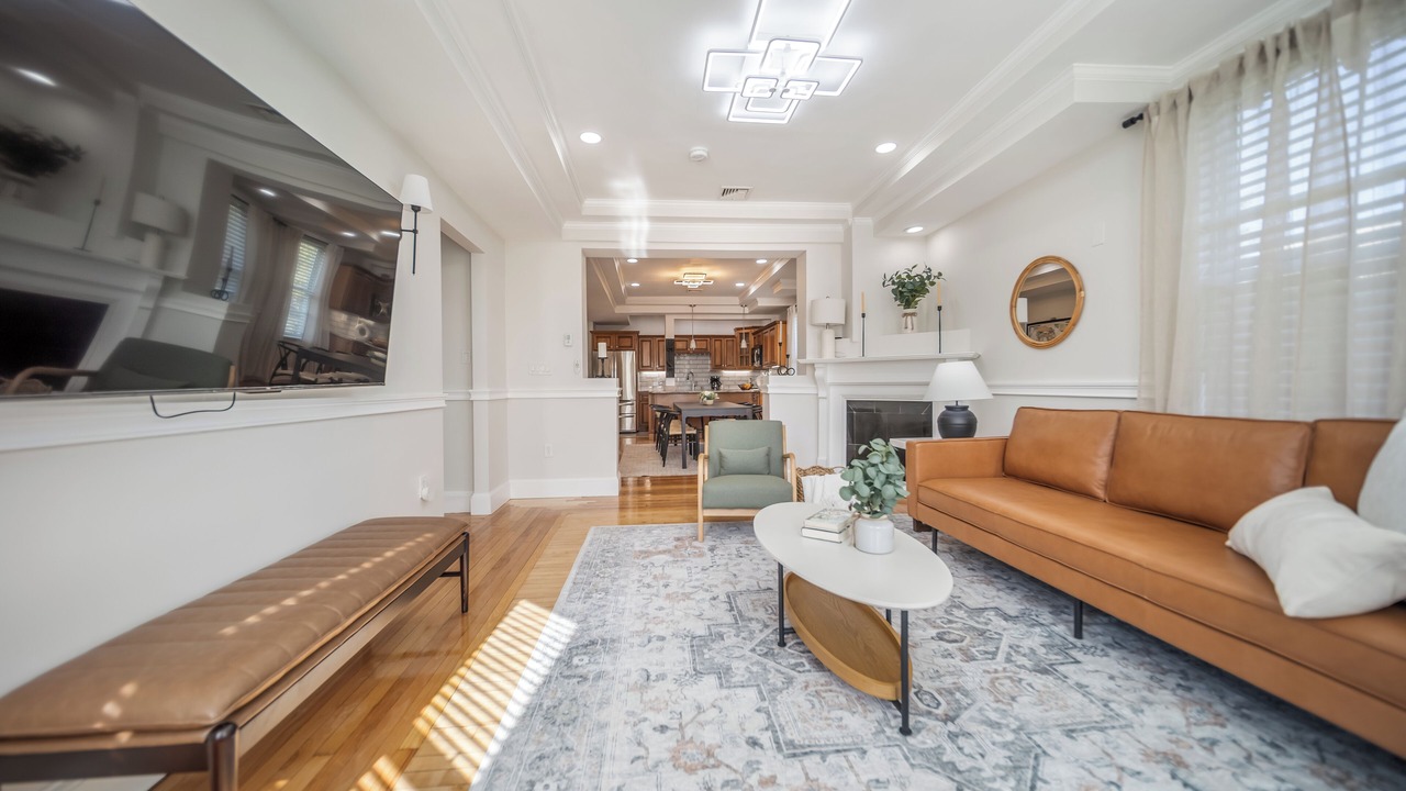 Photo of Livingroom in Upham's Corner