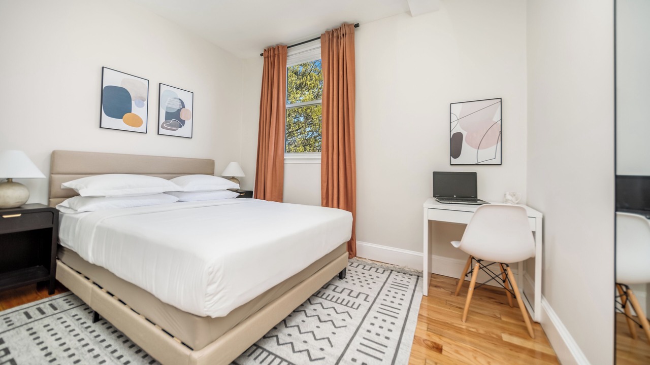 Photo of Bedroom in Upham's Corner