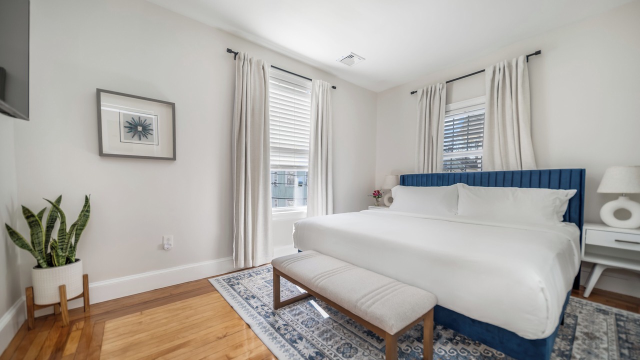 Photo of Bedroom in Upham's Corner