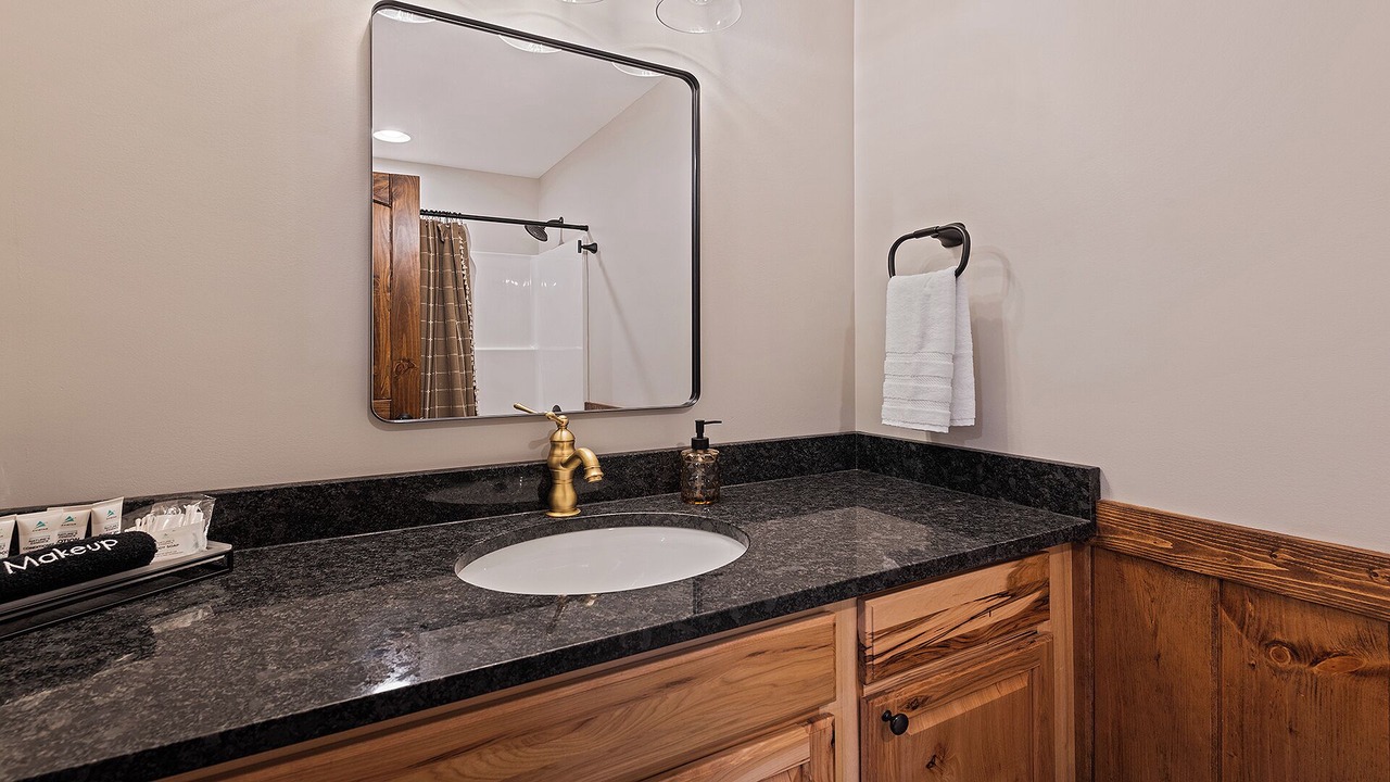 Photo of Bathroom in Maggie Valley