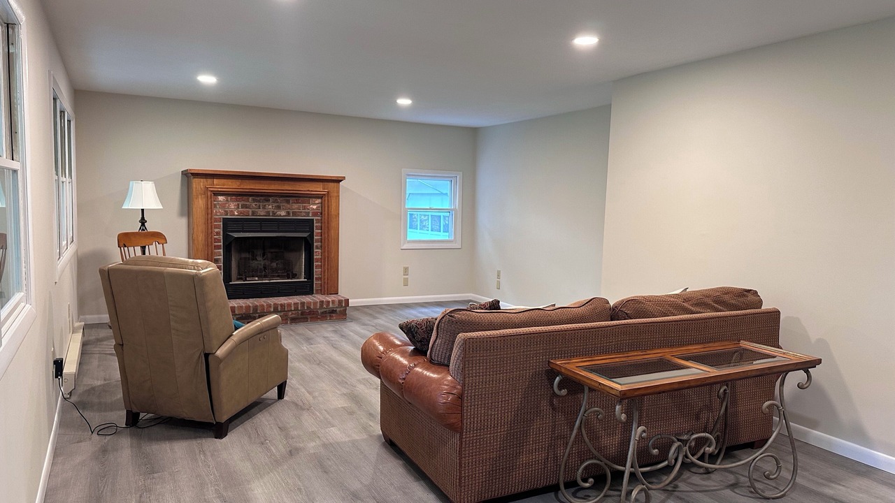 Photo of Livingroom in Bodines