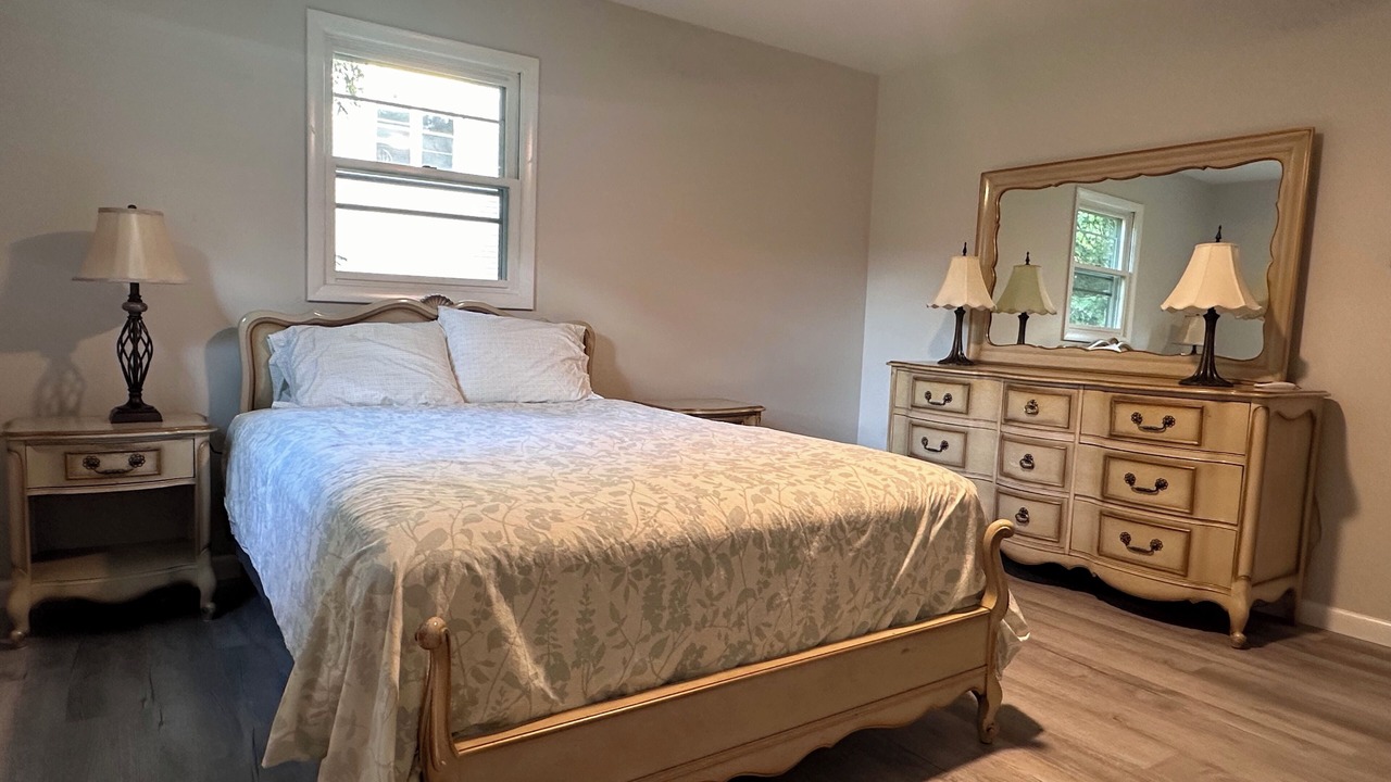 Photo of Bedroom in Bodines