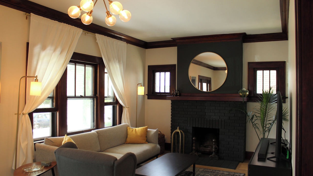 Photo of Livingroom in Hamilton