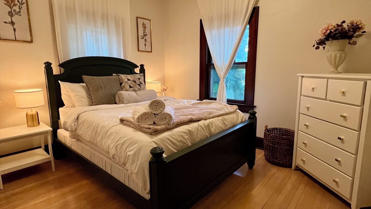 Photo of Bedroom in Hamilton