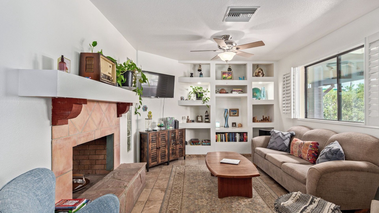 Photo of Livingroom in Menlo Park