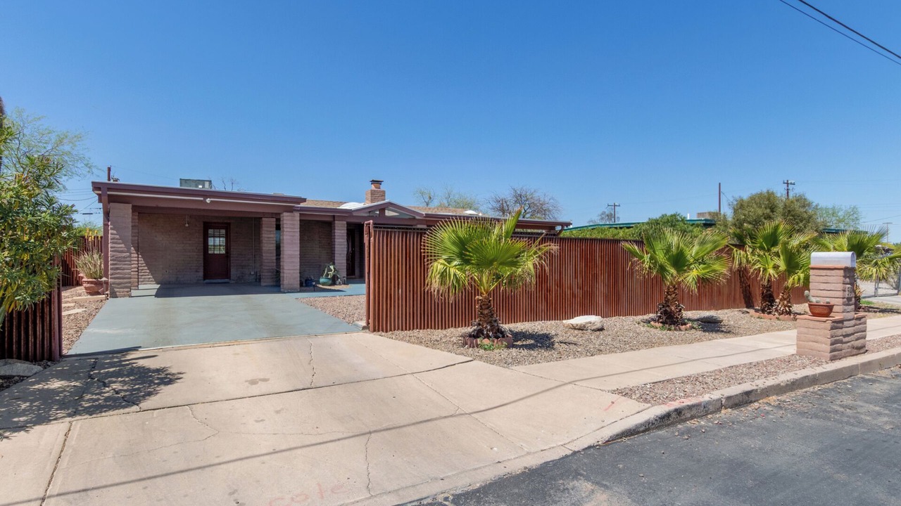 Photo of Outdoor in Menlo Park