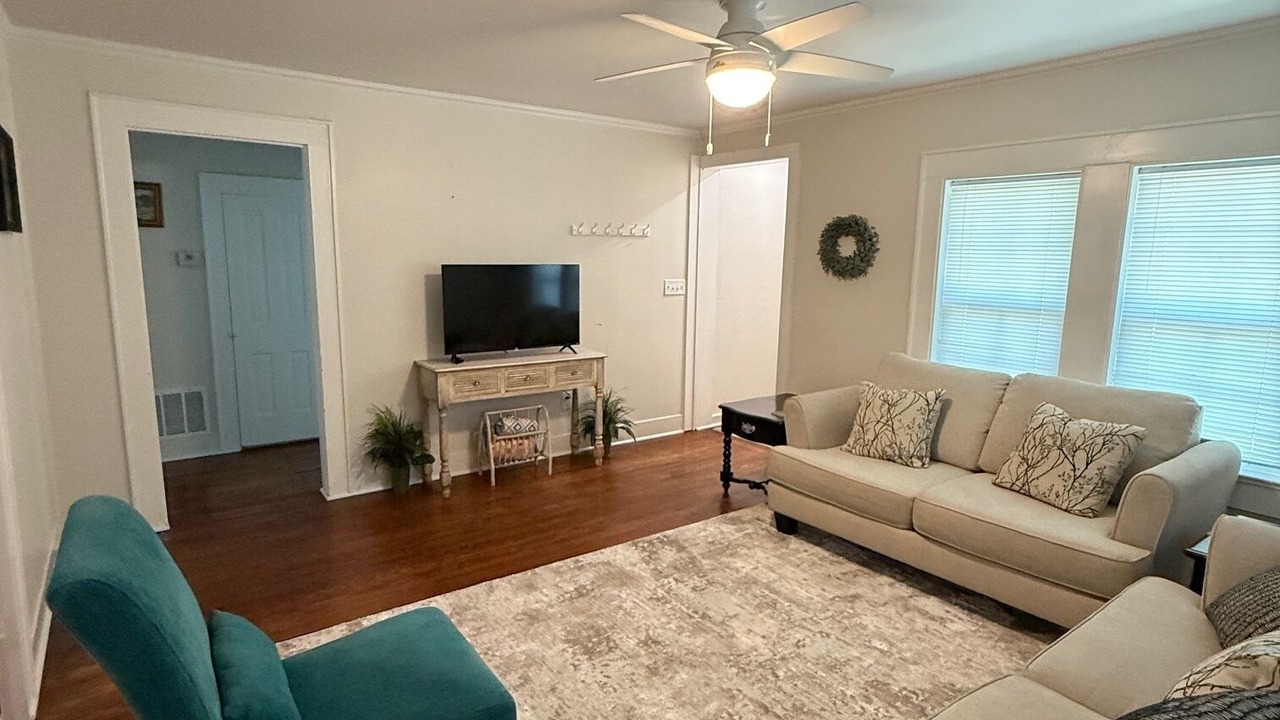 Photo of Livingroom in Gatesville