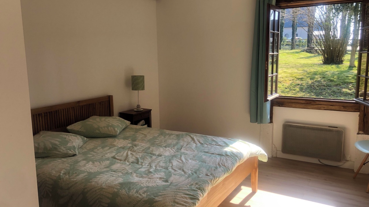 Photo of Bedroom in Genneville