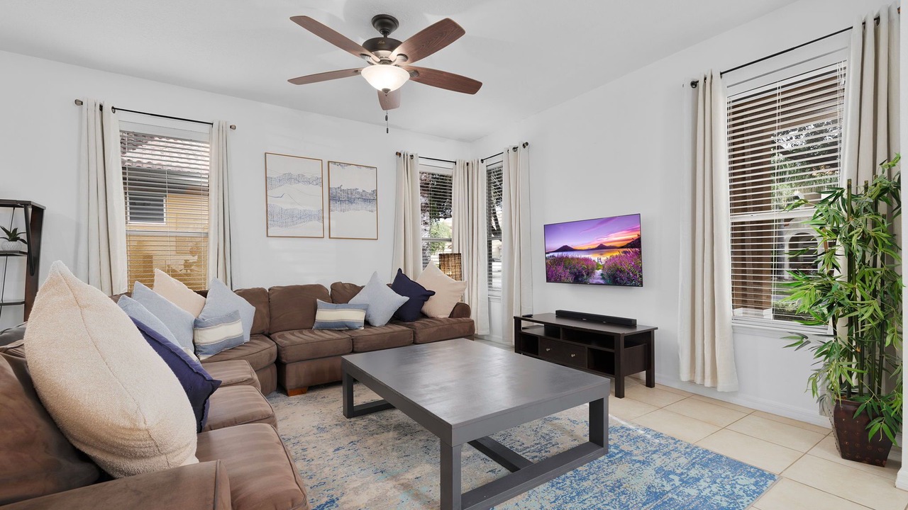 Photo of Livingroom in Watersong