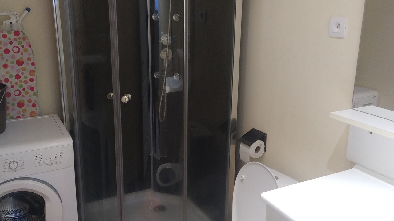 Photo of Bathroom in Cours