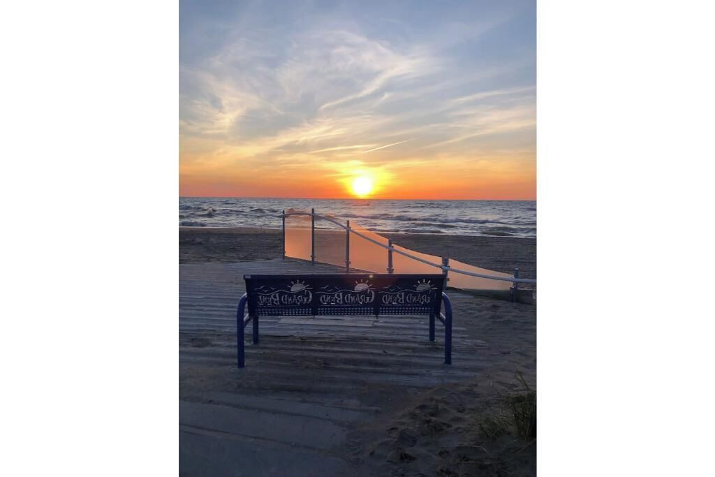 Photo of Others in Grand Bend