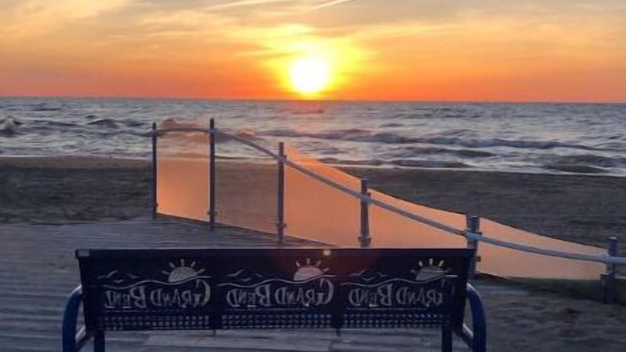 Photo of Others in Grand Bend