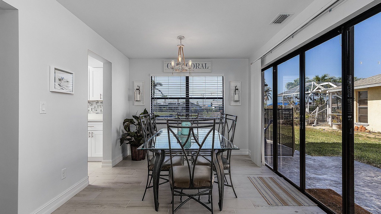 Photo of Bedroom in Caloosahatchee