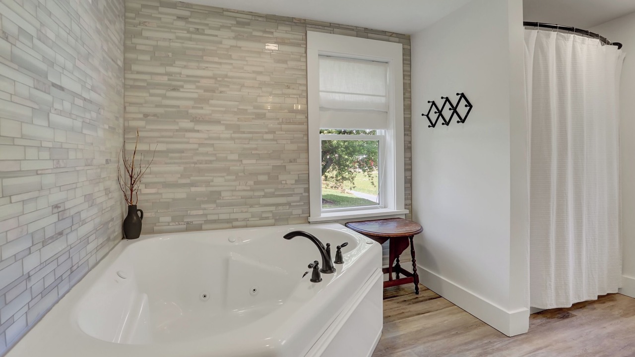 Photo of Bathroom in Cocolamus