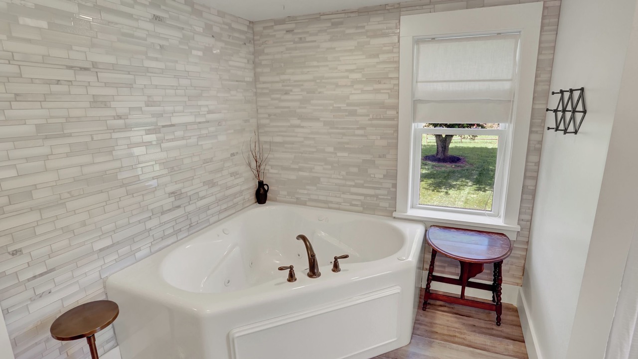 Photo of Bathroom in Cocolamus