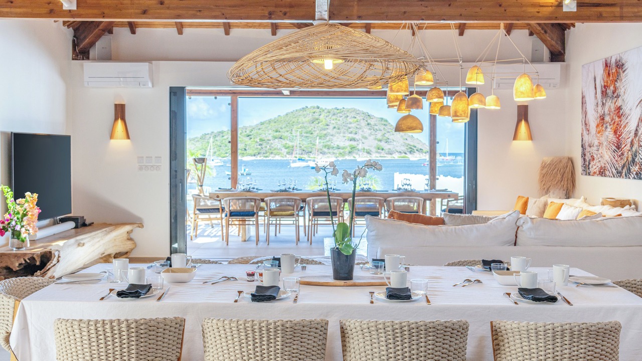 Photo of Others in Cul de Sac