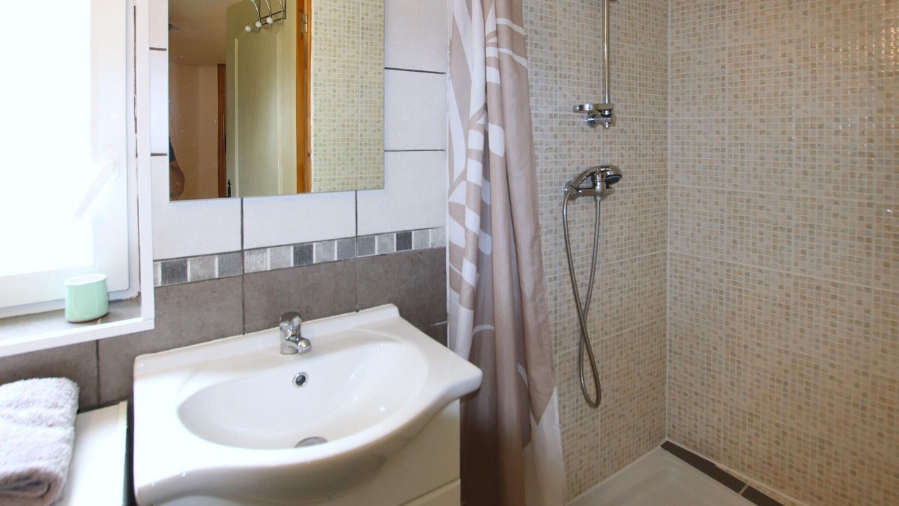 Photo of Bathroom in Pont-de-Labeaume