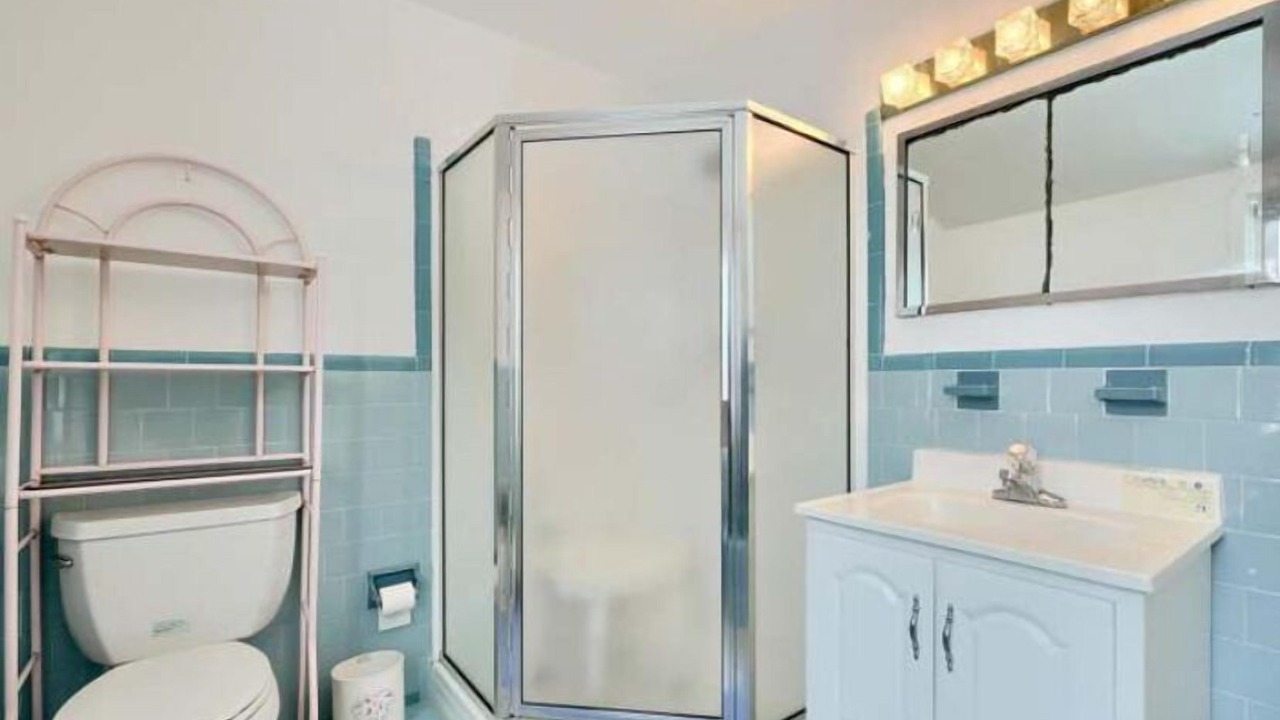 Photo of Bathroom in Lochearn