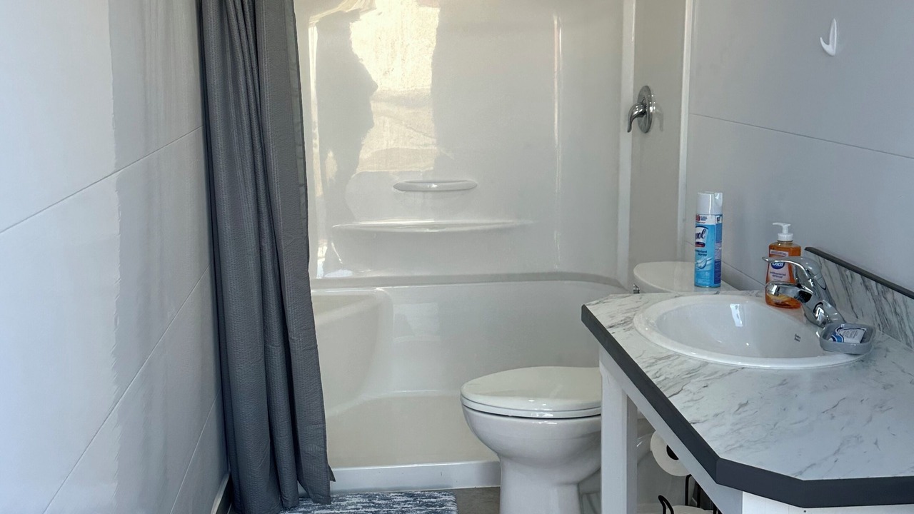 Photo of Bathroom in Rapelje