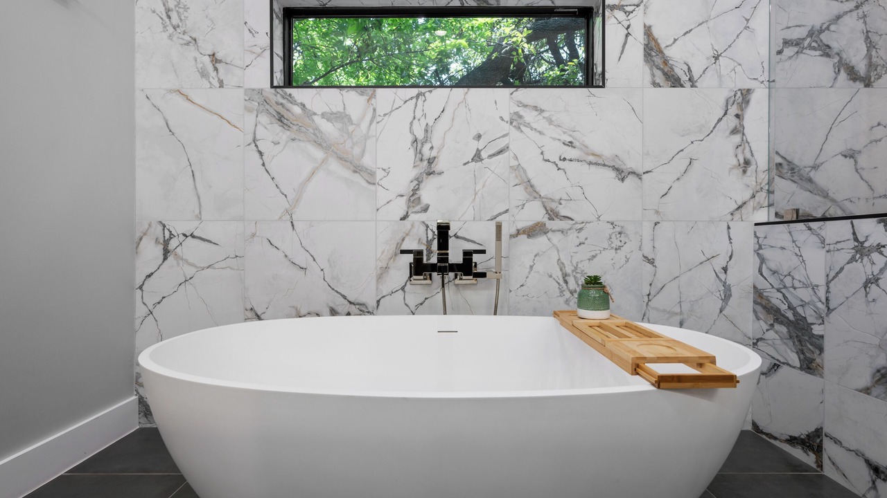 Photo of Bathroom in Dawson