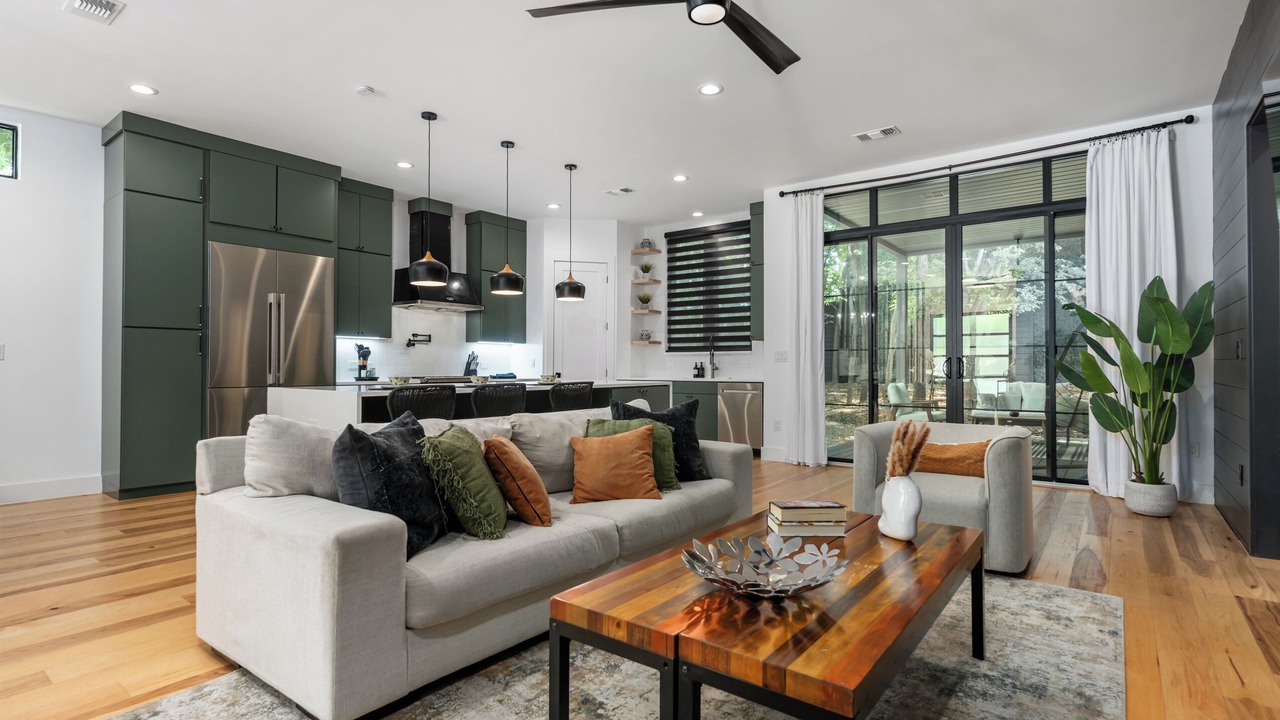 Photo of Livingroom in Dawson